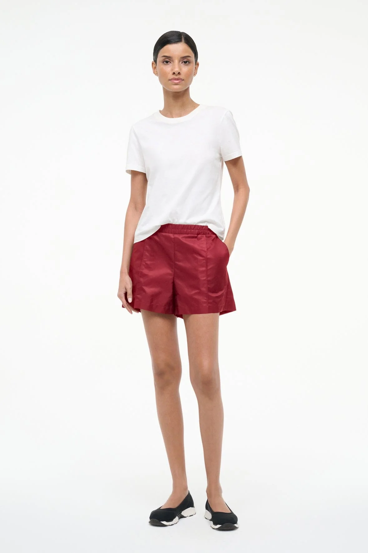 TAURUS SHORT | DEEP RED